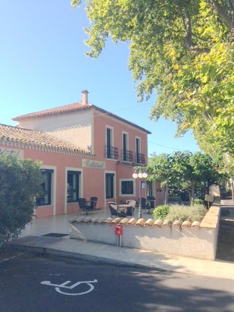Auberge De La Tour -Appartements- Valros エクステリア 写真