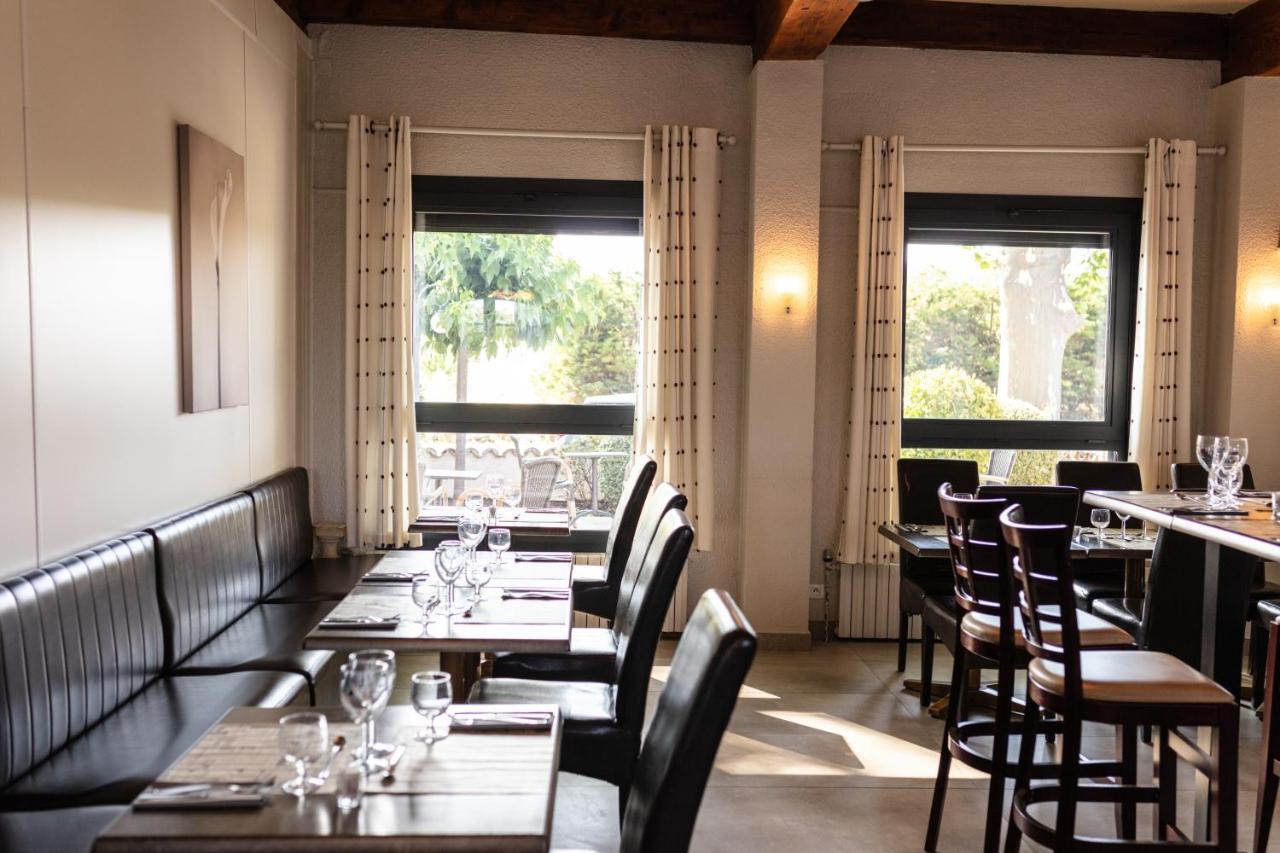 Auberge De La Tour -Appartements- Valros エクステリア 写真