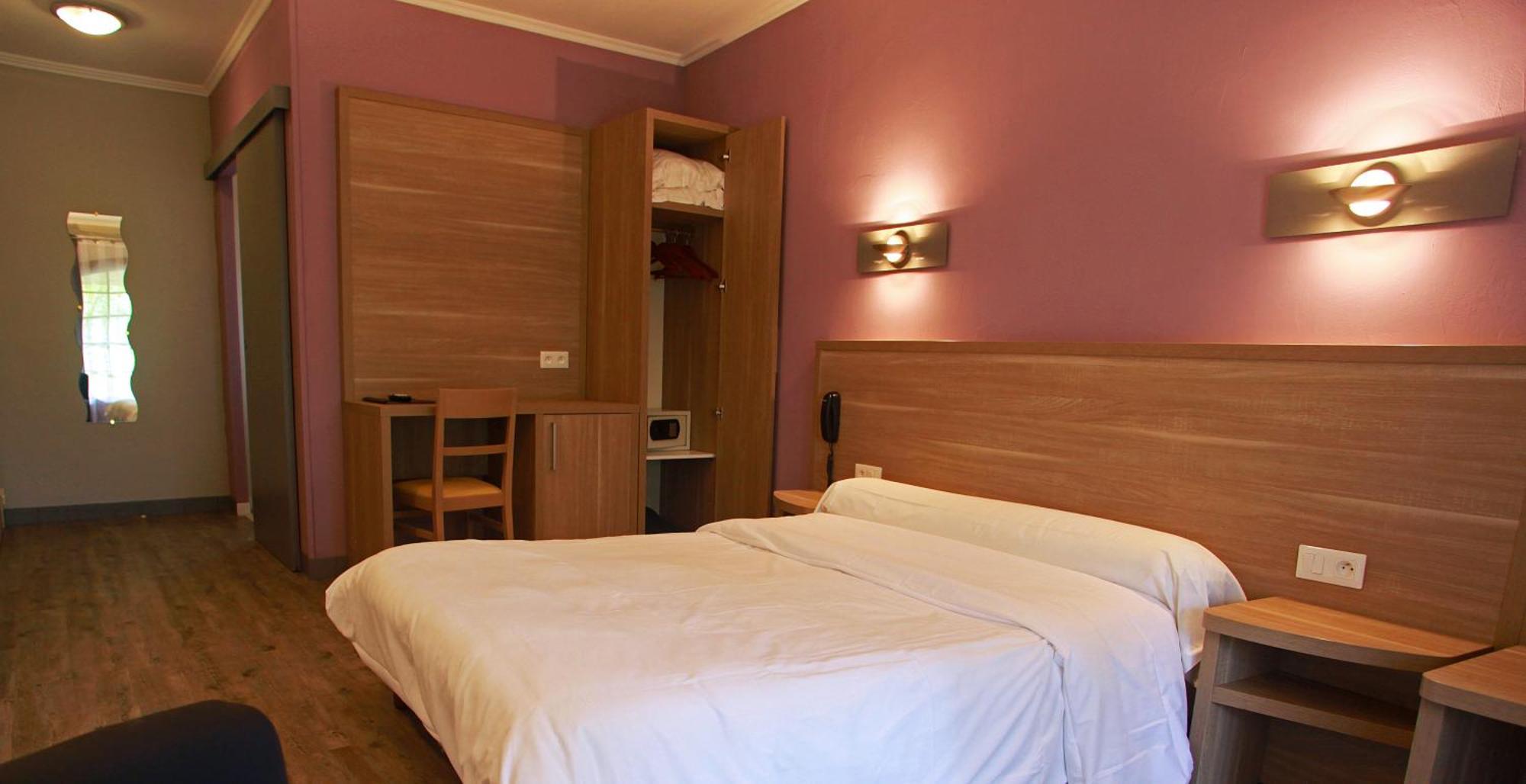 Auberge De La Tour -Appartements- Valros 部屋 写真